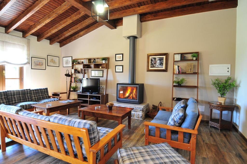 Casas Rurales El Llugaron Миравальес Экстерьер фото